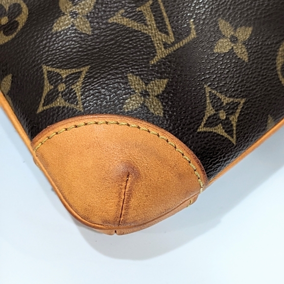 Authentic Louis Vuitton Coussin Monogram - Picture 3 of 16